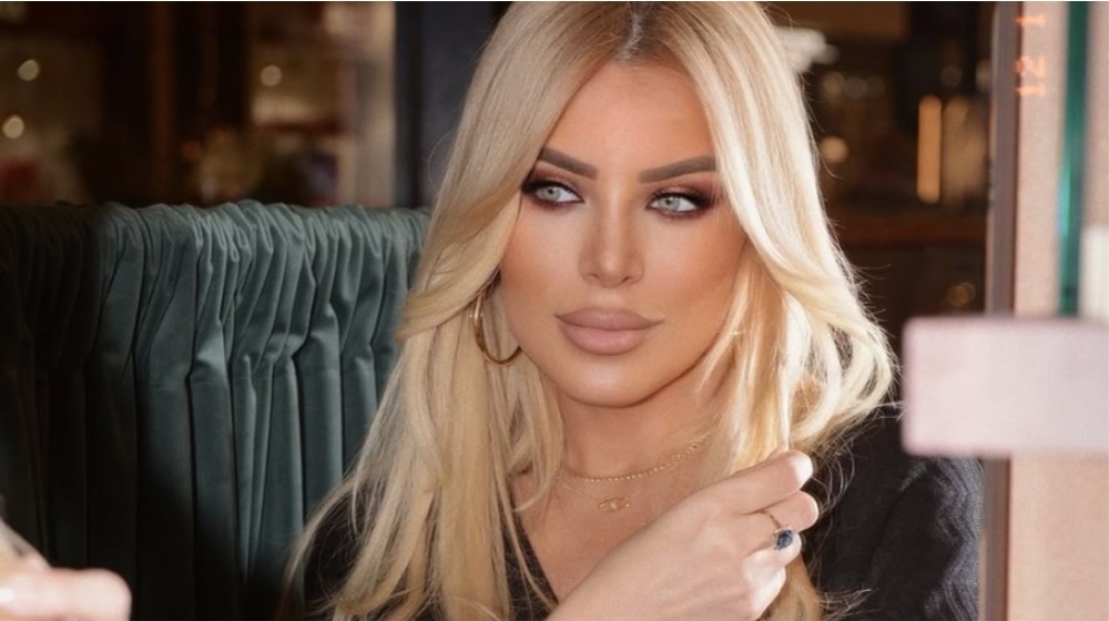 Κατερίνα Καινούργιου: Ο λόγος που δεν θέλει να δείχνει τη φουσκωμένη της κοιλίτσα [βίντεο]